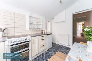 Kitchen- click for photo gallery